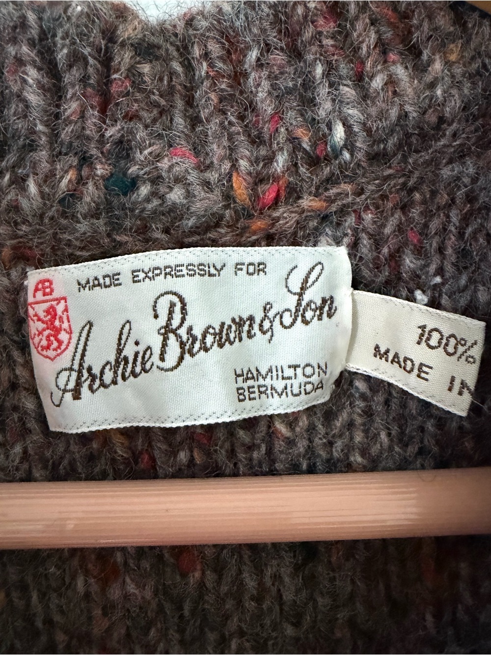 Women’s Cable Knit Wool Vest(Made in Ireland) - Picture 3 of 4
